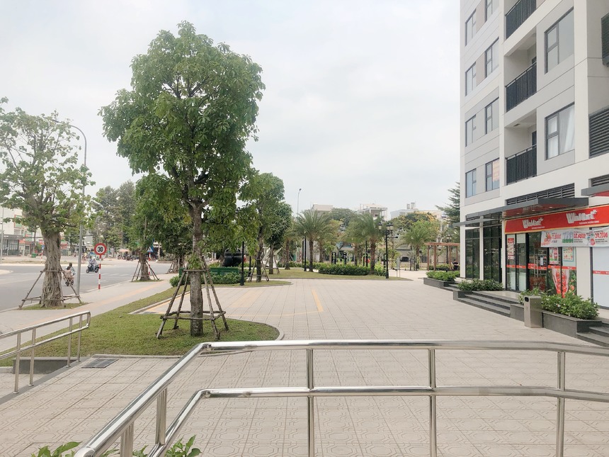 Cho thuê Shophouse Vinhomes Grand Park Q9 TPHCM căn góc S1003 01S01