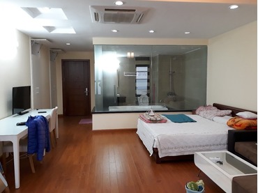 Cho thuê căn hộ chung cư cao cấp Vinhomes Sky Lake đường Phạm Hùng, Hà Nội view đẹp, diện tích hợp lí