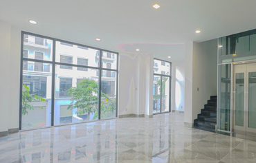 Cho Thuê Căn Shophouse Nhà Phố Tại Vinhomes Grand Park, Quận 9, TpHCM T4-38 đã hoàn thiện chỉ 25 triệu