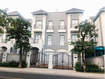 Bán biệt thự song lập Vinhomes Grand Park Quận 9, tphcm căn M2-33 phân khu The Manhattan Glory giá rẻ, vị trí thoáng mát