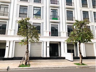 Cho thuê nhà phố Vinhomes Grand Park M2-14 đã hoàn thiện đẹp, có thang máy và máy lạnh