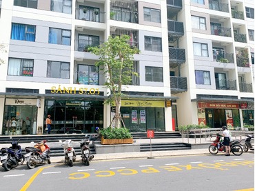 Cho thuê shop S703.01S12 Vinhomes Grand Park đã hoàn thiện, mặt sảnh cư dân rất đẹp