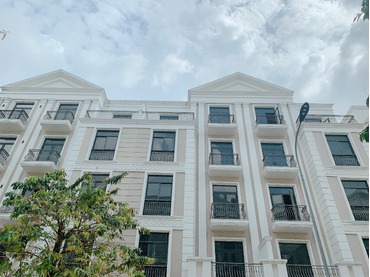 Bán nhà phố T17-18 Vinhomes Grand Park giá rẻ, nhà thô