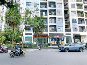 Thuê shop S106.01S03 Vinhomes Grand Park hoàn thiện, vị trí đẹp, căn góc
