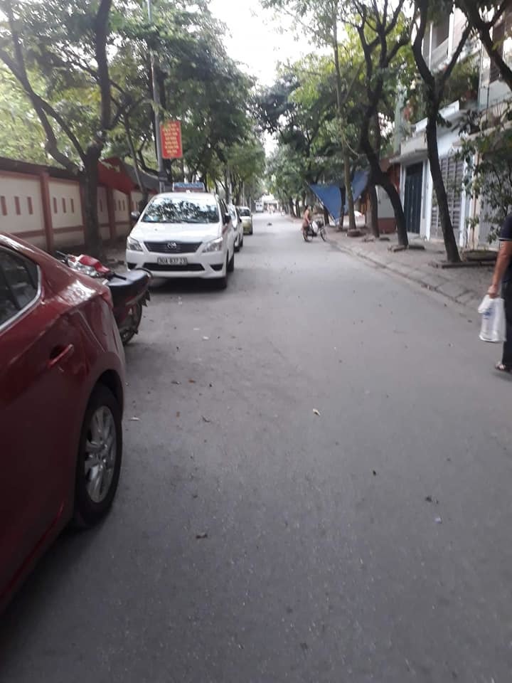 Bán nhà liền kề phân lô tại Văn quán, Hà đông, Hà nội khu dân trí cao, trung tâm, kinh doanh, văn phòng được 