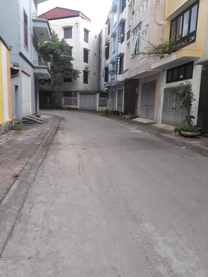 Bán nhà liền kề phân lô Văn quán, Hà đông, Hà nội 2 mặt tiền, dân trí cao, trung tâm KĐT Văn Quán